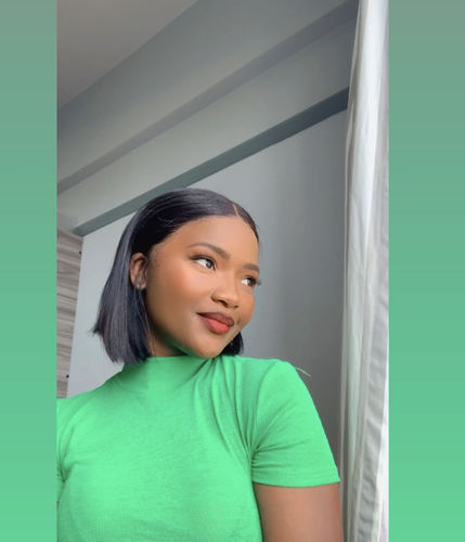 Customer photo review of Grade 11a Frontal Bobs