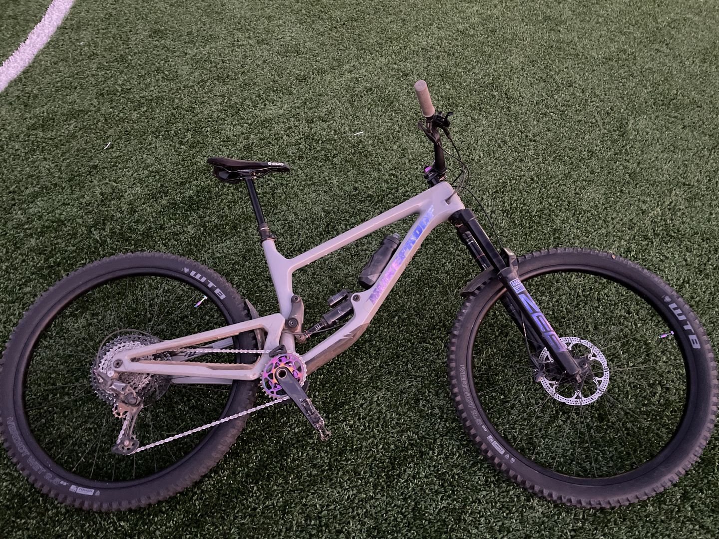 Customer photo review of Clear Frame Keeper