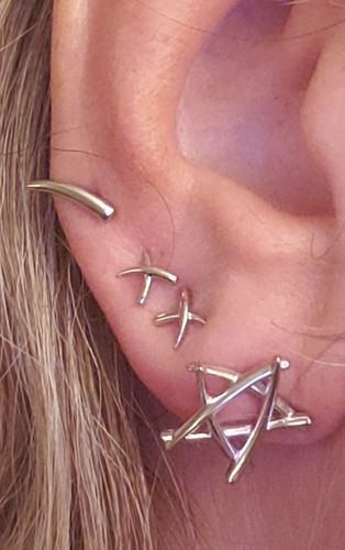 Customer photo review of Molto Star Stud Earrings