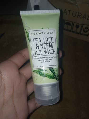 Customer photo review of Tea Tree & Neem Face Wash