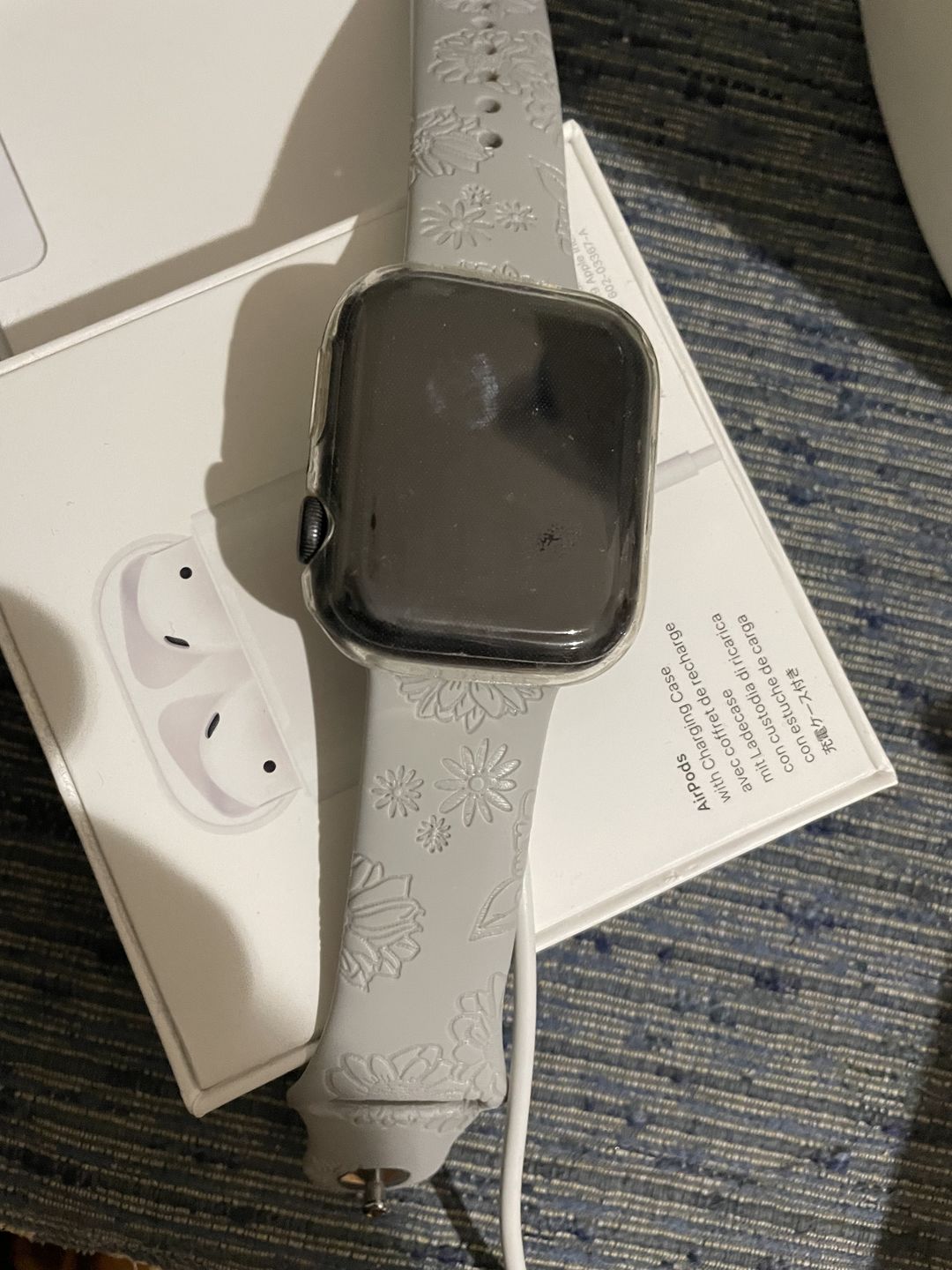 Customer photo review of Luna Silicone Band (11 Colours)