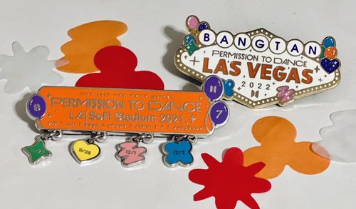 Customer photo review of BTS PTD Concert Set Enamel Pins