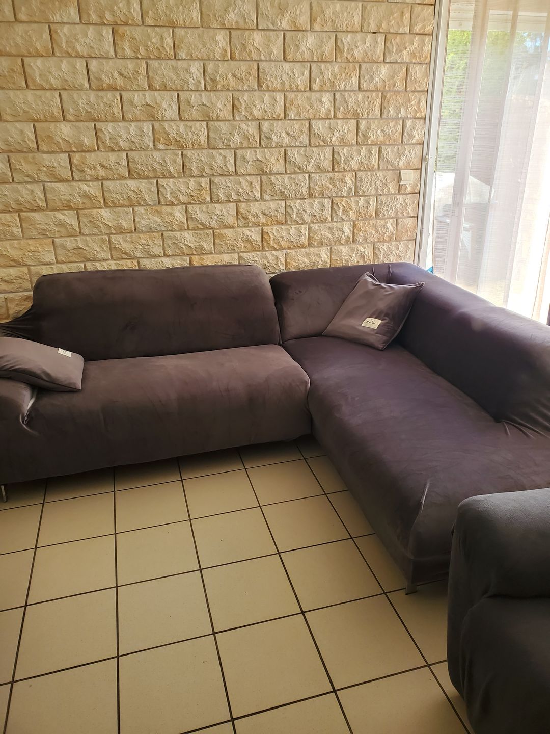 Customer photo review of Gris clair - Housses en velours Extensibles de Fauteuil et Canapé