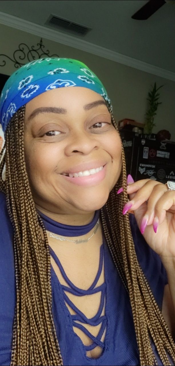 Customer photo review of Beyoncé Knotless Braids Wigs (Ready To Ship)