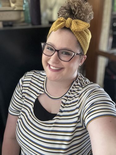 Customer photo review of Cozy Mustard Removable Tie Headband
