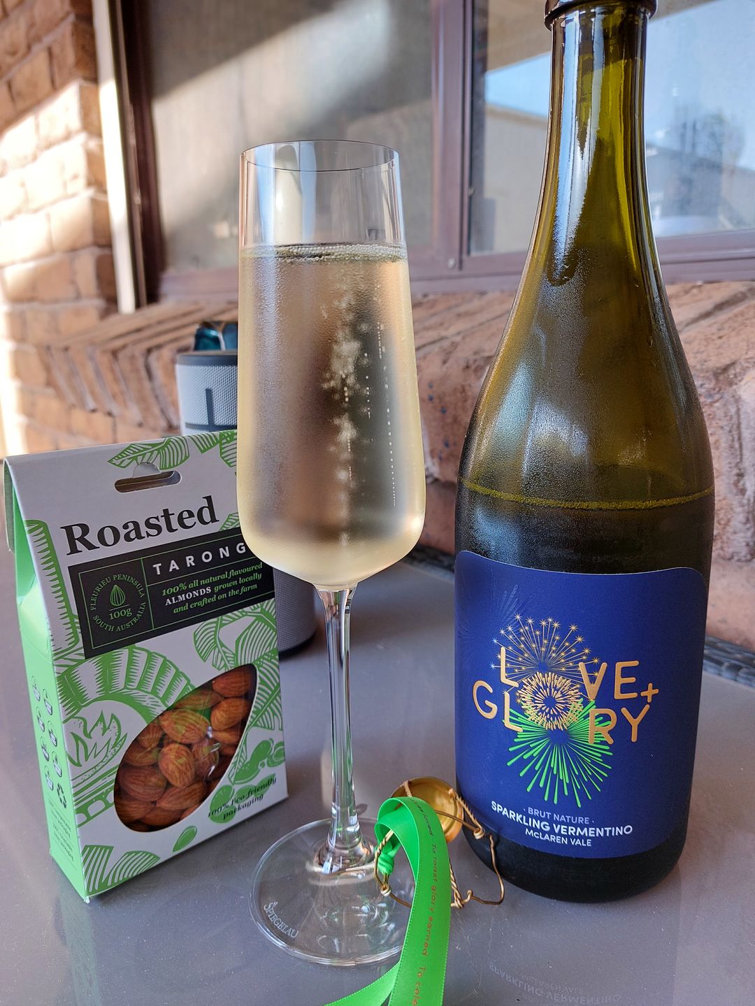 Customer photo review of PRE-ORDER: Sparkling White + Rosé Mixed Pack