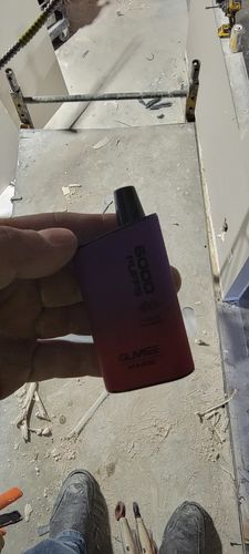 Customer photo review of Glamee Magic 6000 Puffs