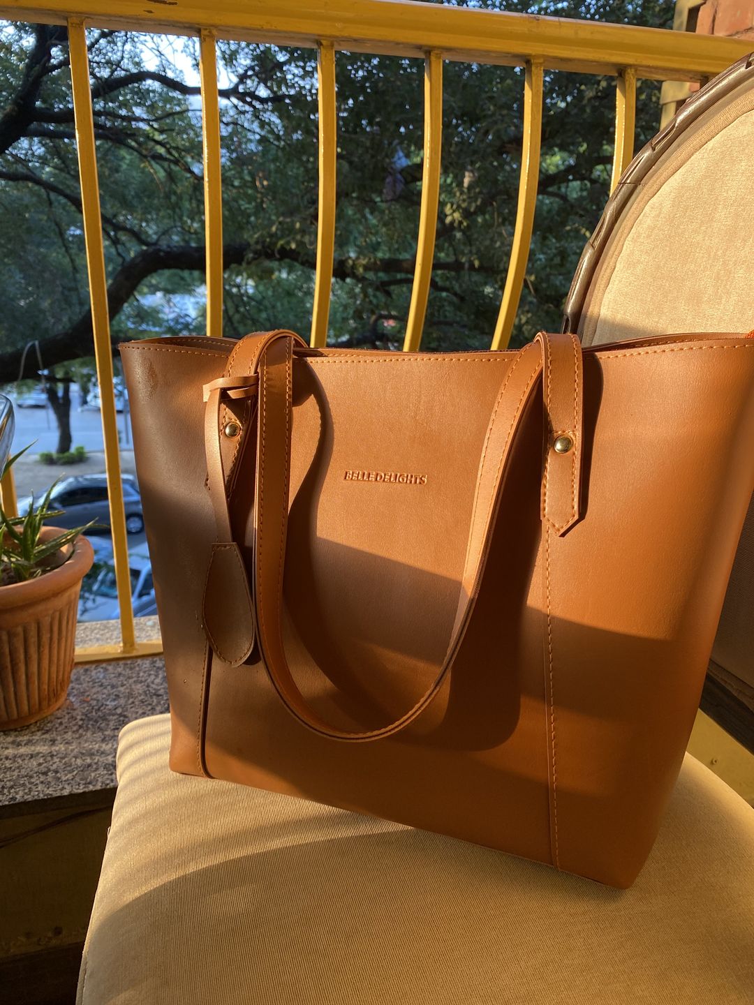 Customer photo review of Brown Belle The Tote Bag