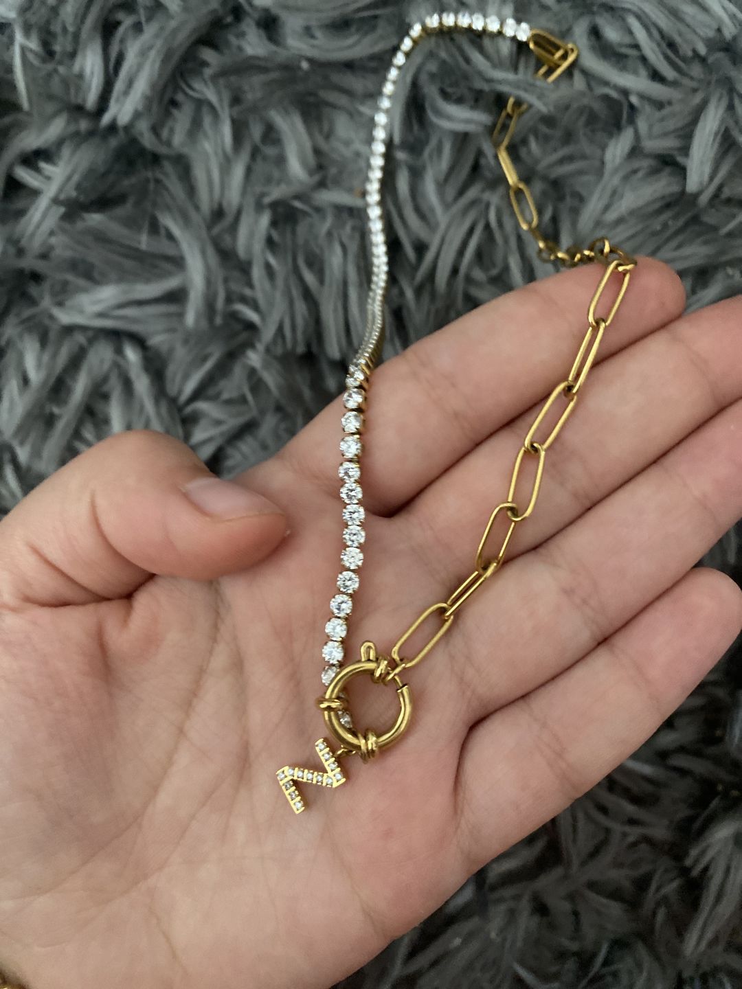 Customer photo review of Tennis Letter Halskette | 18K vergoldet