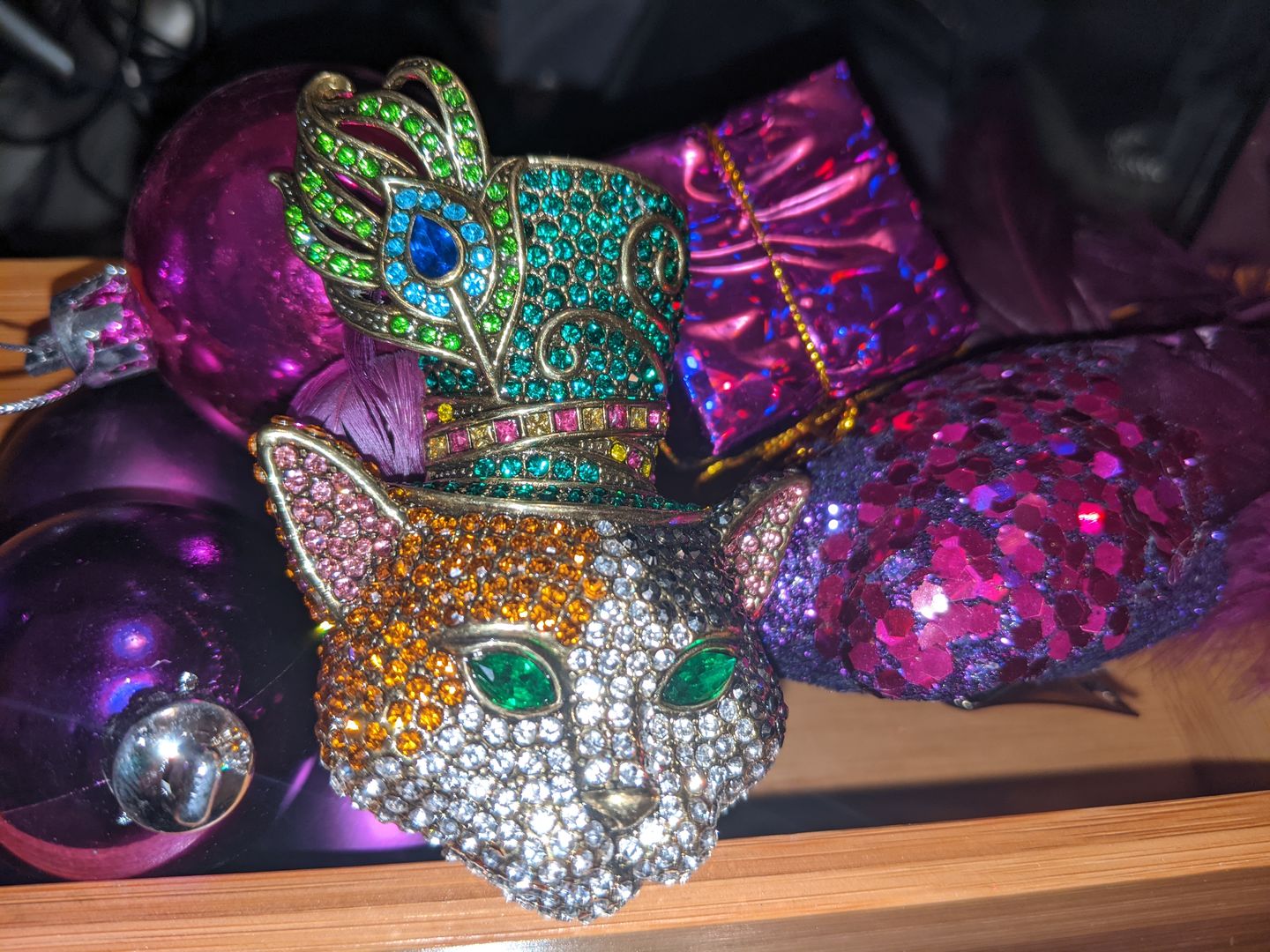 Customer photo review of HEIDI DAUS®"Calico Cutie" Crystal Cat Pin