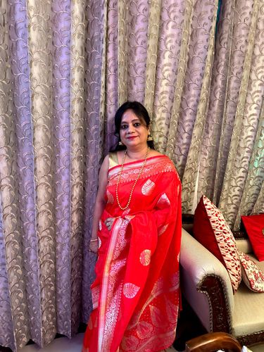 Customer photo review of RUBY RED WOVEN BANARASI SILK SAREE