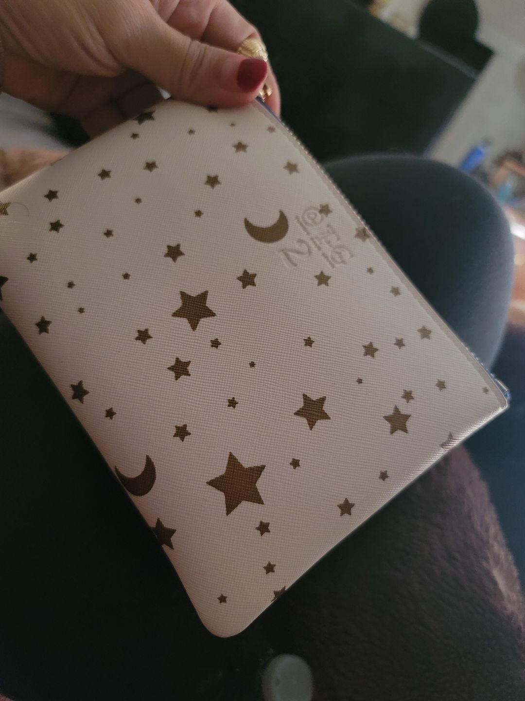 Customer photo review of {O}verly {O}rganized Bag Club
