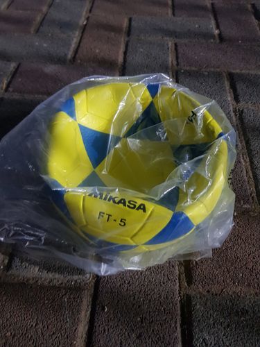 Customer photo review of כדורגל חופים פוצ'יוולי (צהוב-כחול) Mikasa מיקסה