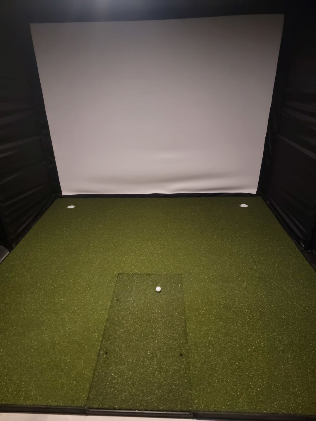 Customer photo review of Fiberbuilt Player Preferred Center-Hitting Combo Golf Mat