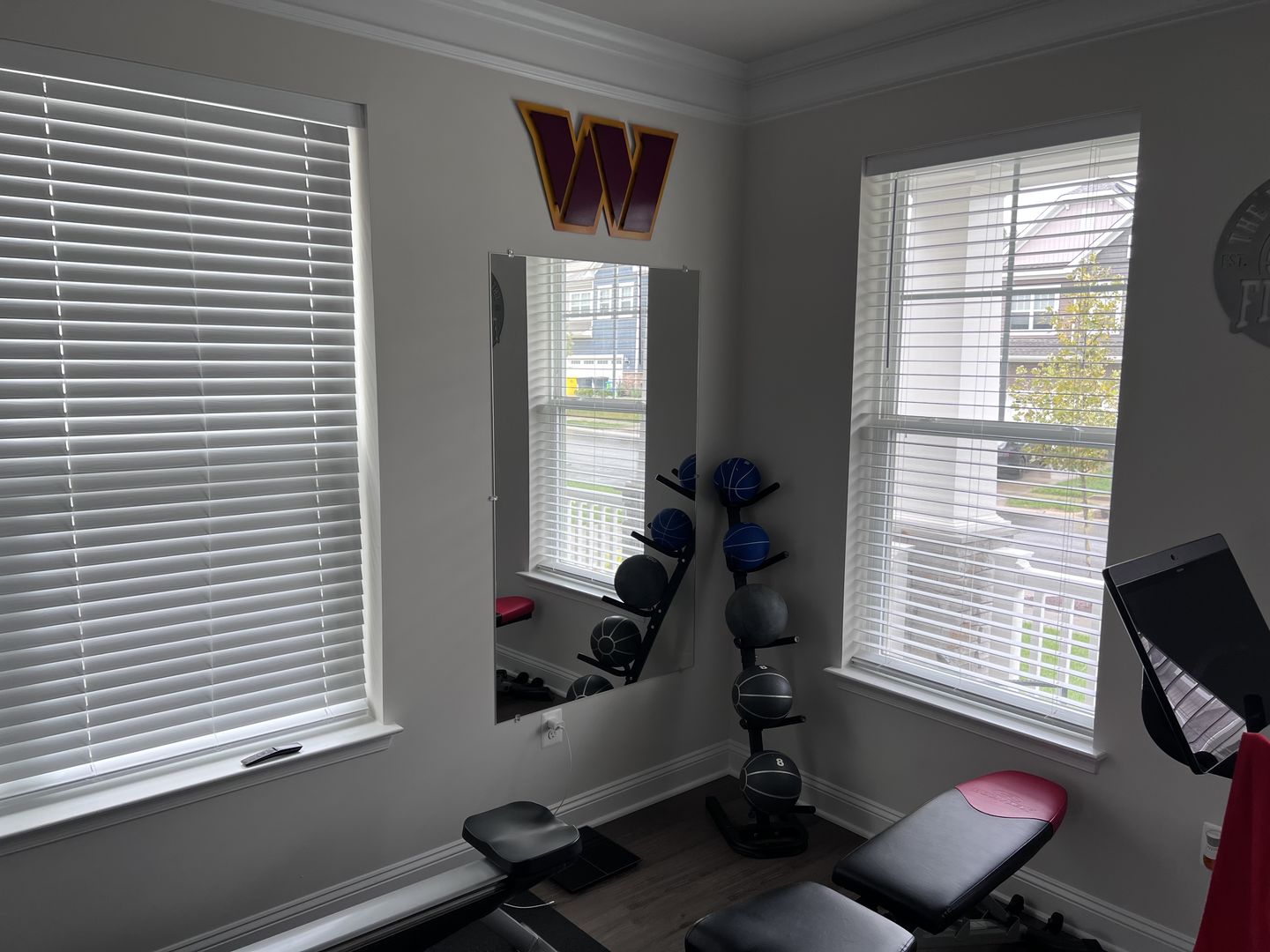 Customer photo review of Washington Commanders "POWER W" 3D Vintage Metal Wall Art