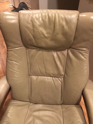 Customer photo review of Clyde’s Leather Recoloring Balm