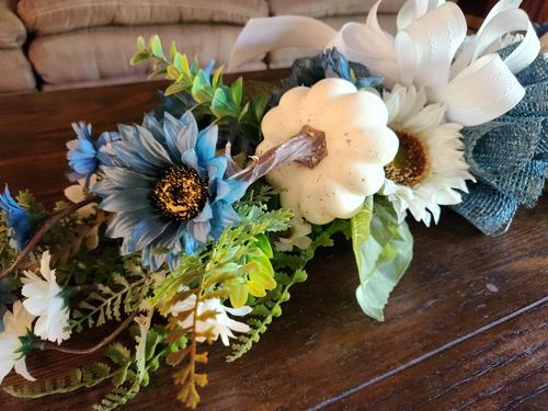 Customer photo review of 26"L Sunflower Bush Cream FN164435