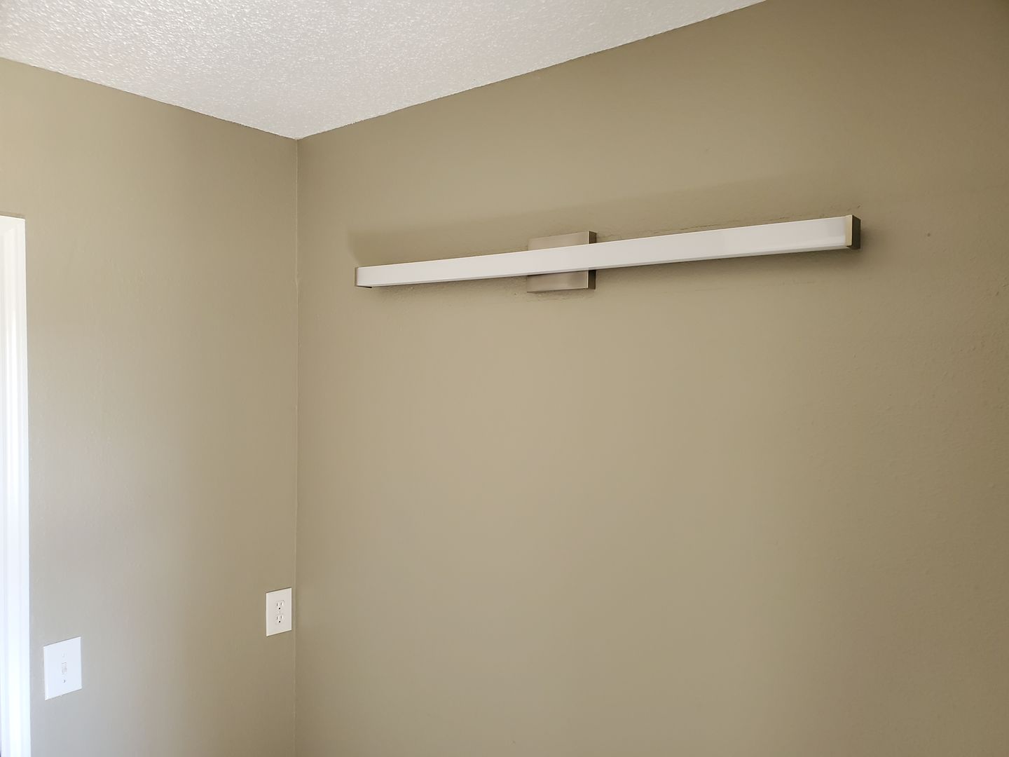 Customer photo review of Bathroom Light Fixtures, Wall Mount, 24 inch/36 inch/48 inch, ETL Listed, Dimmable, Waterproof  Vanity Lighting, Rectangle Shape
