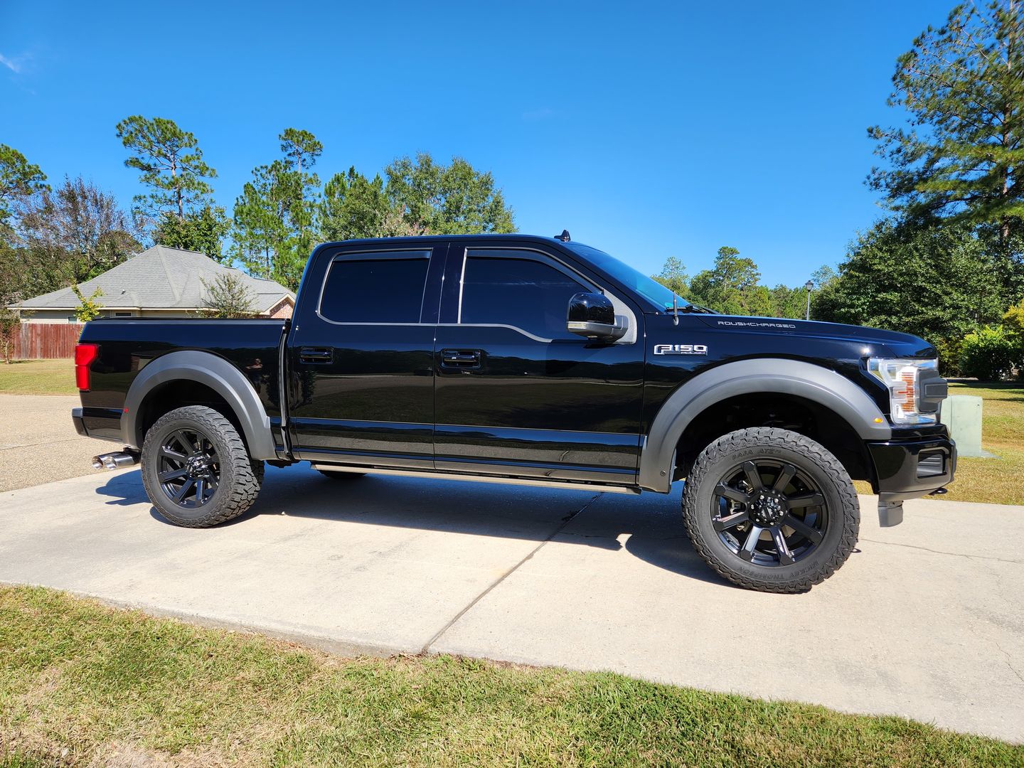 Customer photo review of 2015-20 Ford F-150 Extended Cab Window Visors Wind Deflectors Rain Guards Vents