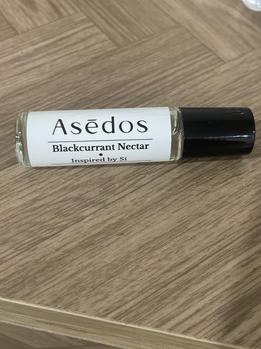 Customer photo review of BLACKCURRANT NECTAR PERFUME OIL