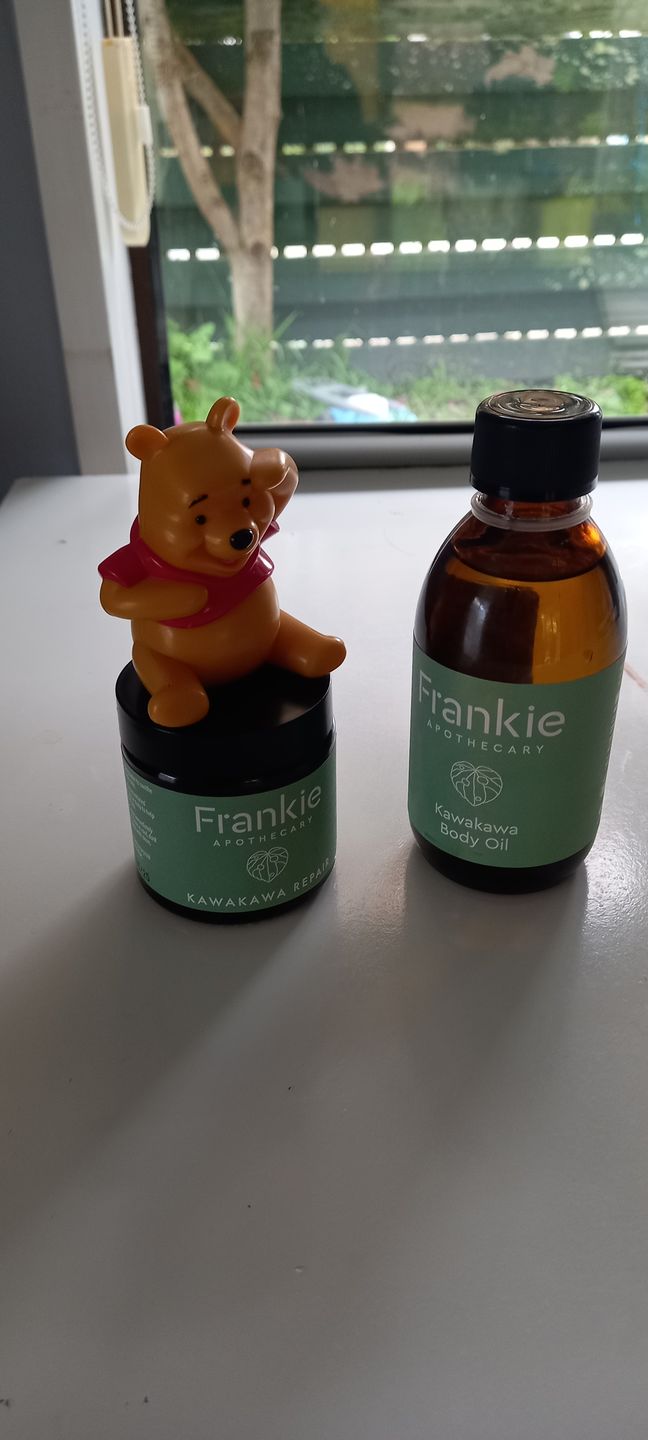 Customer photo review of Kawakawa Body Oil