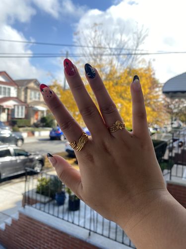 Customer photo review of Black Swan Ring