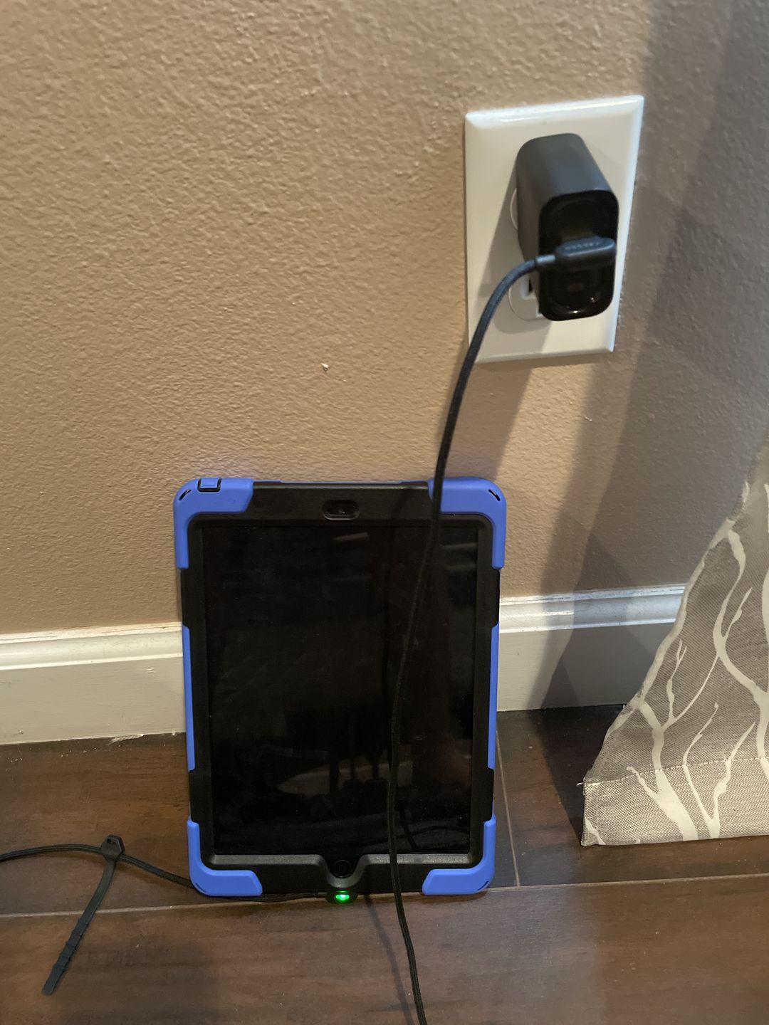 Customer photo review of The Titan Smart Cable™