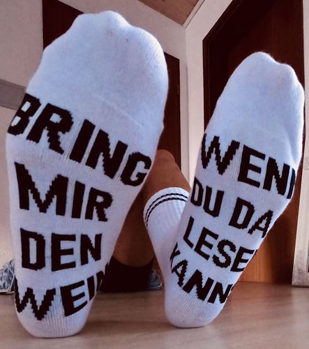 Customer photo review of BRING MIR DEN WEIN - Premium Socken