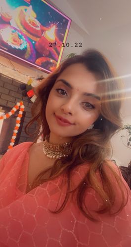 Customer photo review of Embrace Polki in Champagne