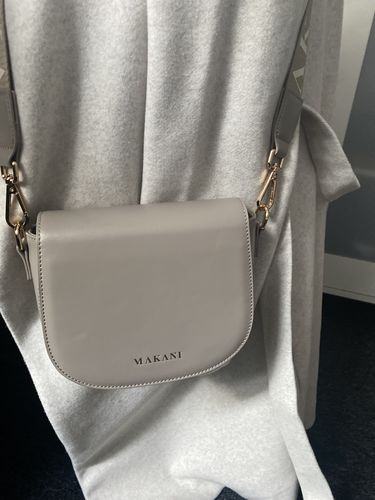 Customer photo review of JASMIN - TAUPE