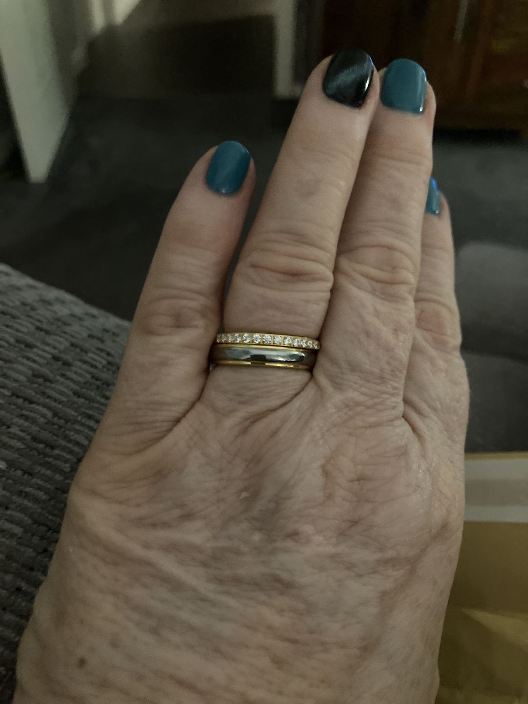 Customer photo review of Gold 2mm Full Glitz Ring