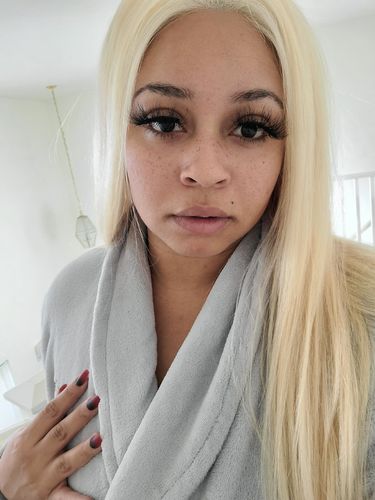Customer photo review of 613 Blonde Straight Raw Virgin Lace Front Human Hair Wigs 18-30 Inch