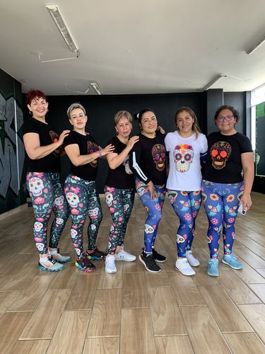 Customer photo review of Leggings Deportivos Mujer Estampado Halloween - TFIT 985