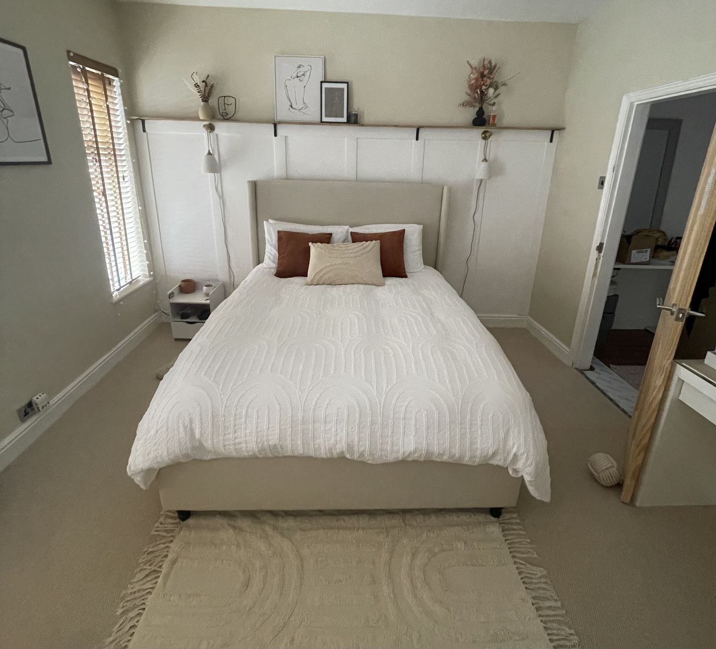 Customer photo review of Venus Linen cream winged bed