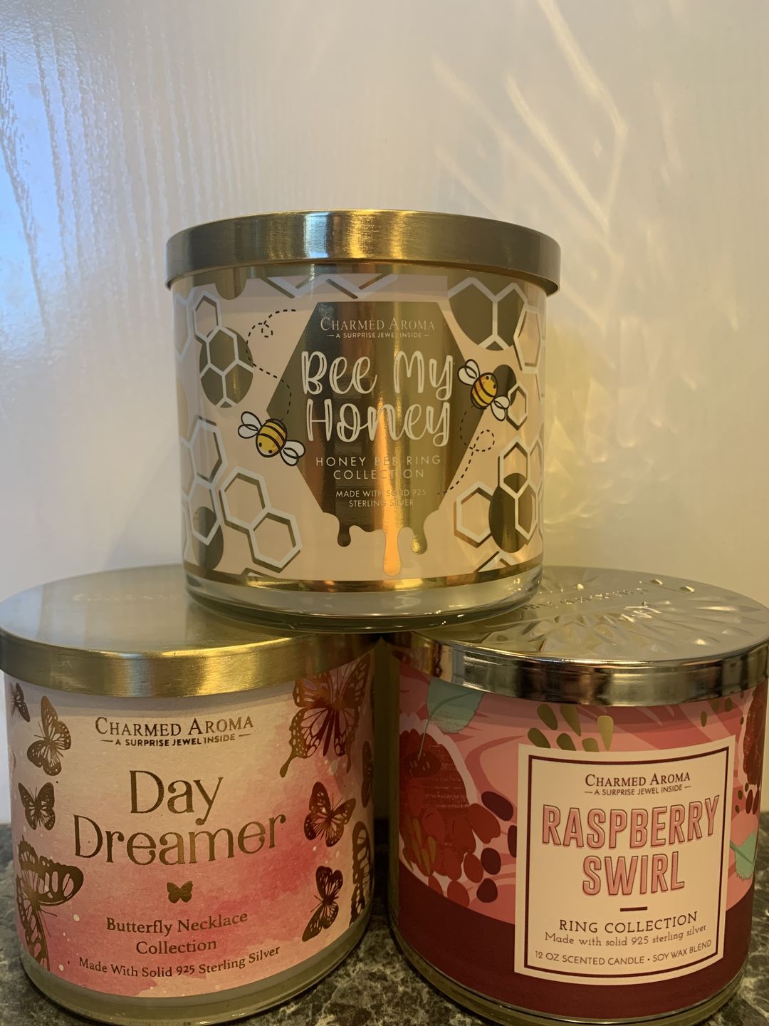 Customer photo review of Surprise Jewelry Candle