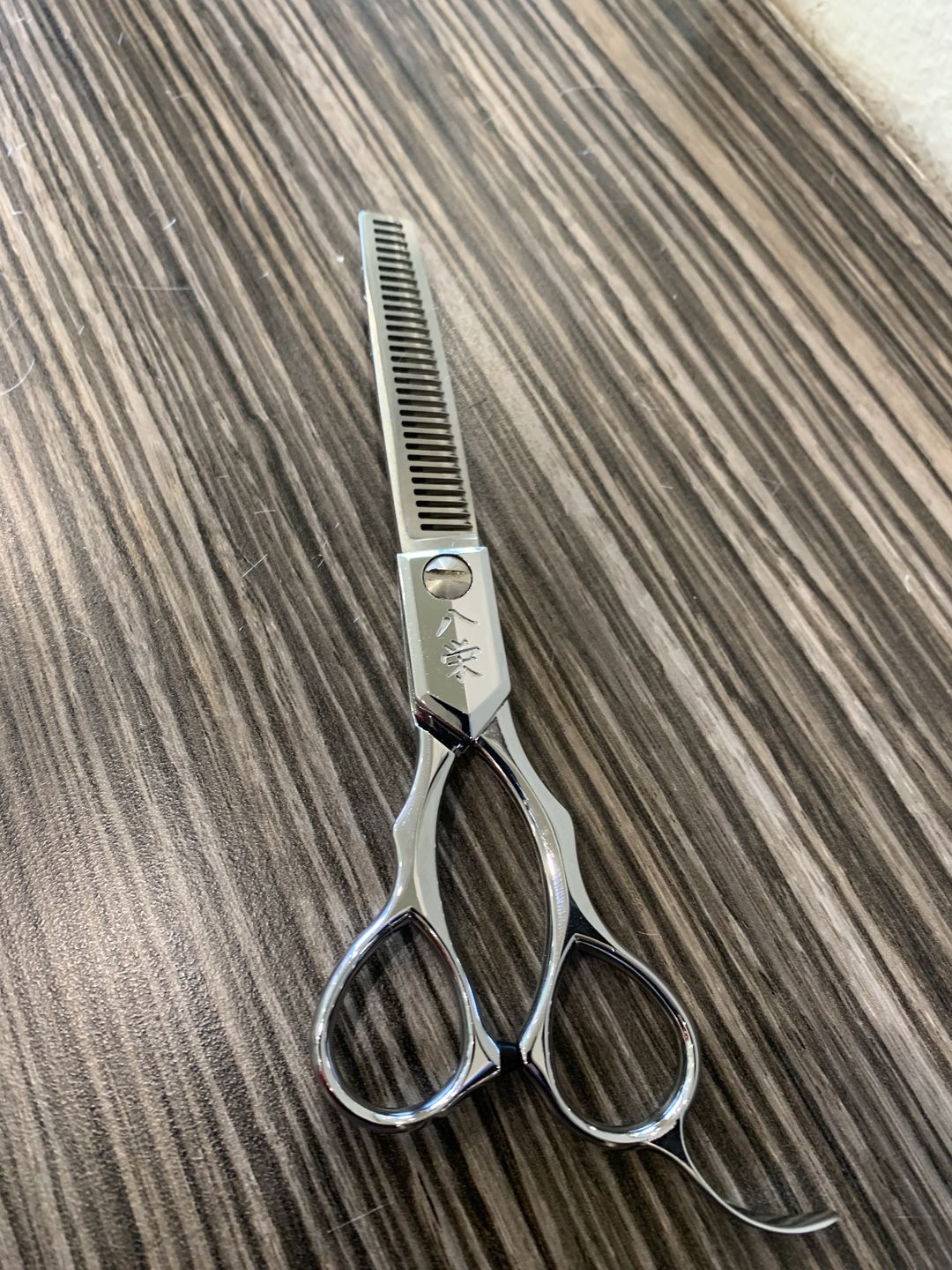 Customer photo review of Yasaka YS 6.0 Inch Hair Thinning Scissors