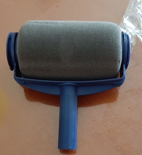 Customer photo review of Ez DIY Paint Fillable Roller Brush Set