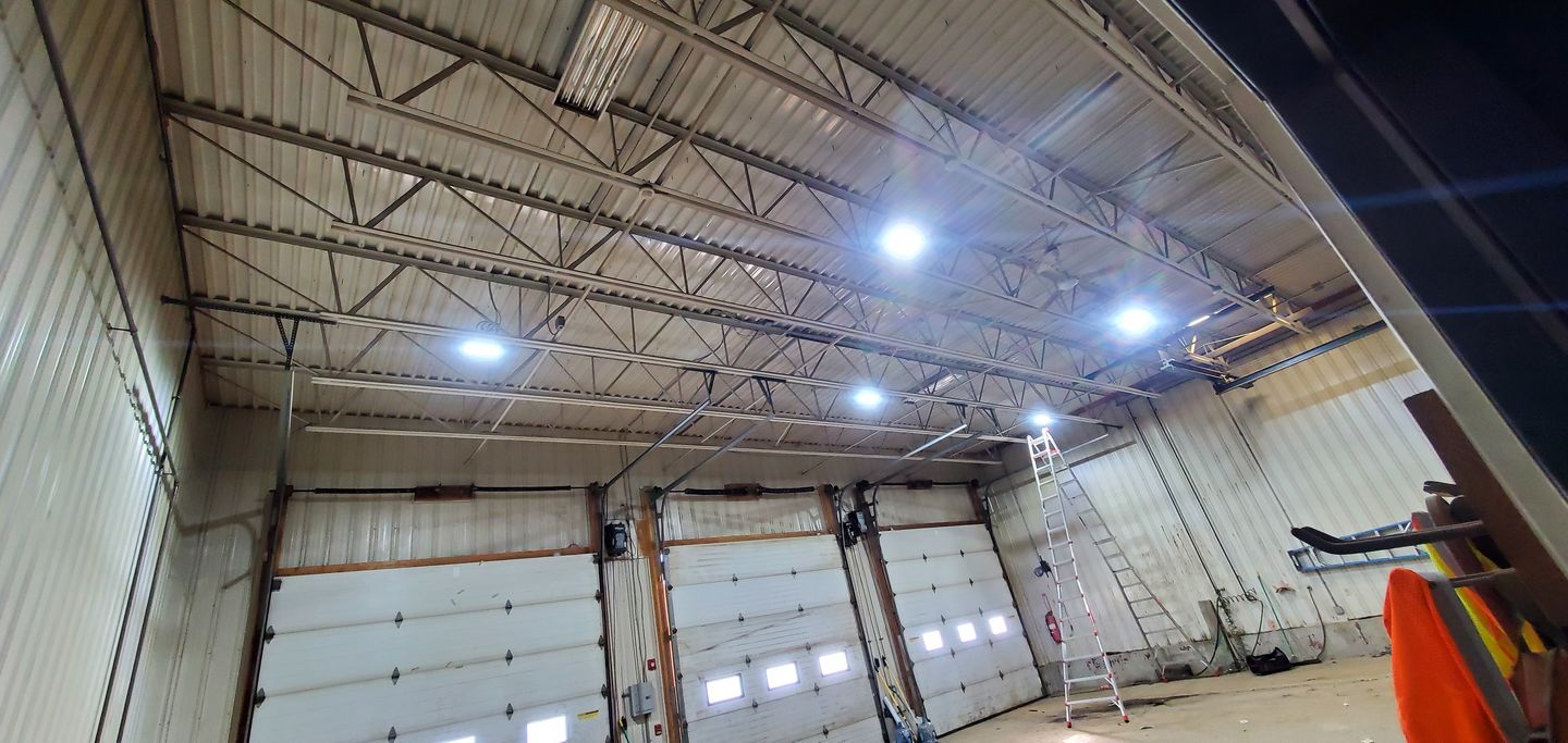 Customer photo review of 150W LED Flood Light - Flood Mount - FL2 - 6kV Surge - DLC Listed - 5 Year Warranty