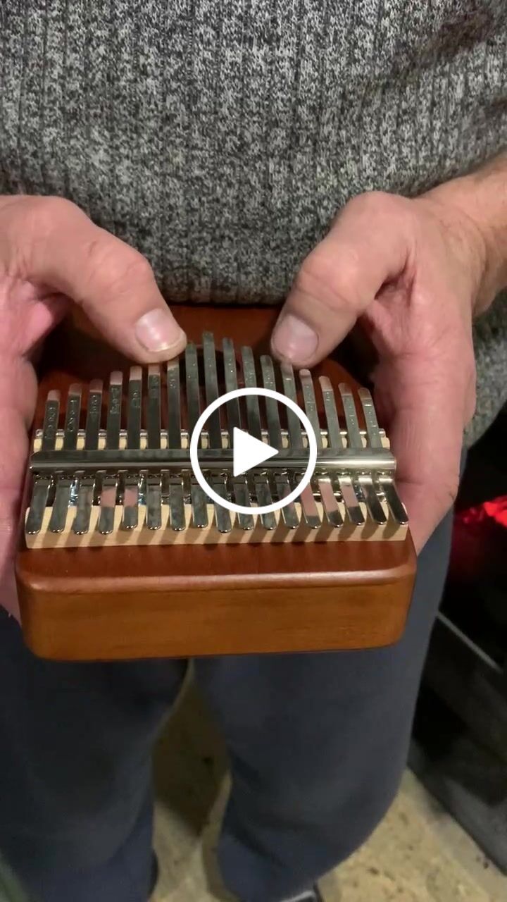 Customer video review of Kalimba 17 Key Classic Natural (3 colours)