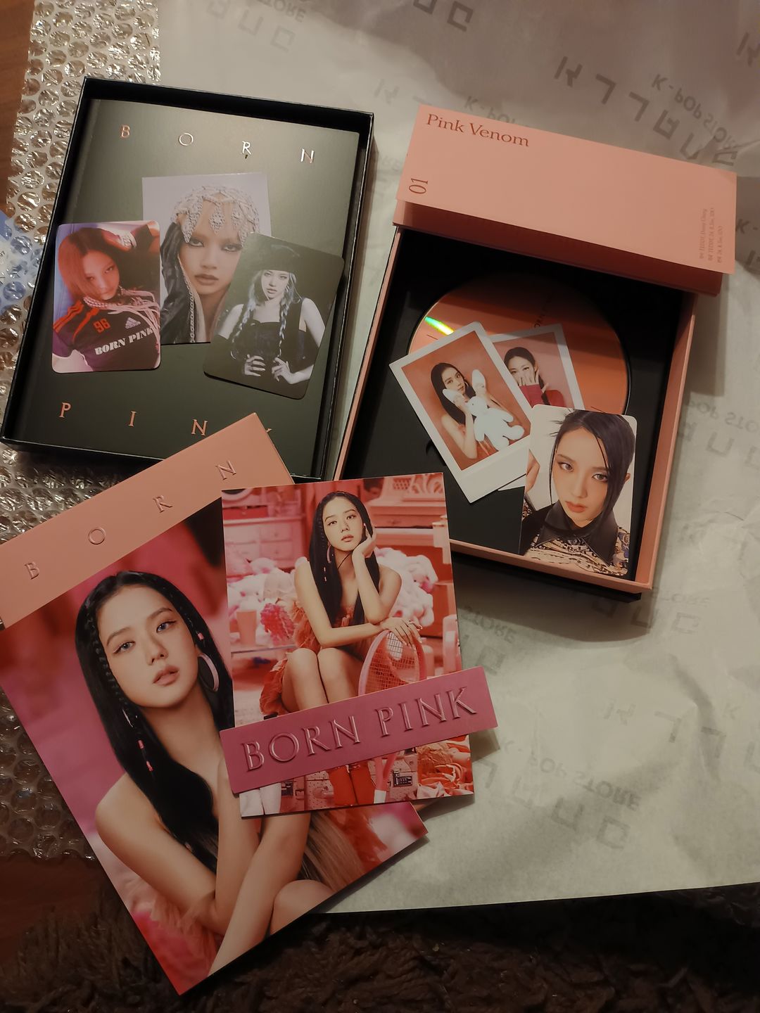 Customer photo review of (PRE-VENTA) BLACKPINK -  BORN PINK - VER A ELECCIÓN + GIFT KTOWN4U