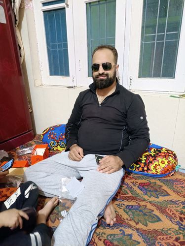 Customer photo review of Bavincis Stanly D11 Gold And Green Gradient Edition Sunglasses