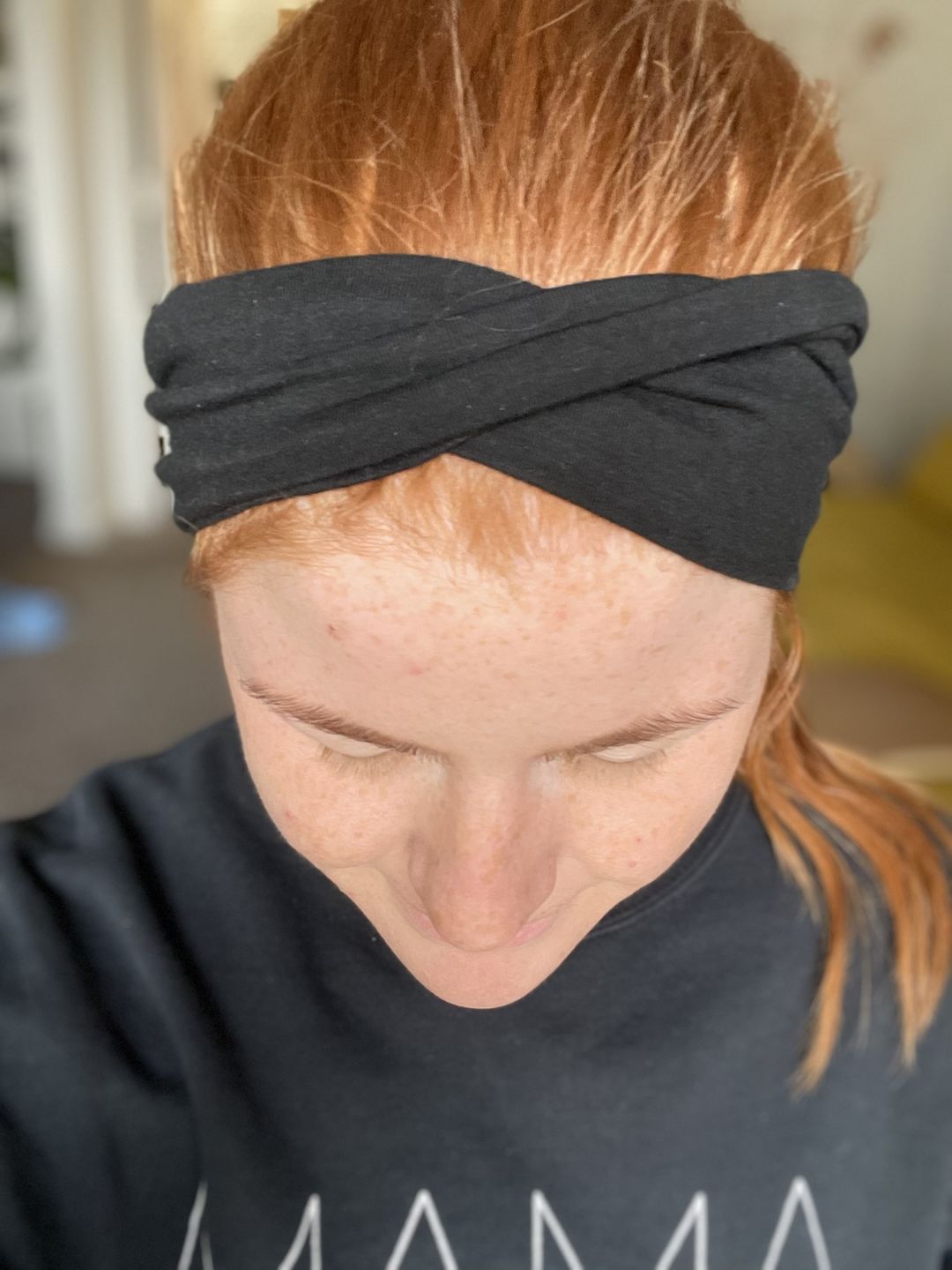 Customer photo review of Black - 4'' Headband Single
