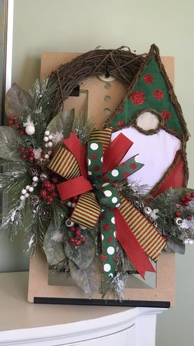 Customer photo review of 20"Hx10"L Vine/Fabric Gnome Crm/Wht/Red/Emrld/Natural KG3085