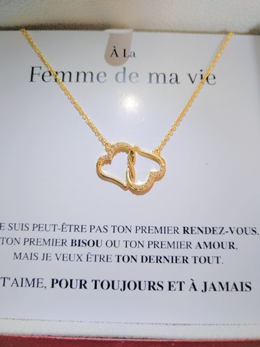 Customer photo review of Collier Amour Pur - Or Jaune 10 carats & diamants - À la femme de ma vie - Je t'aime, pour toujours...