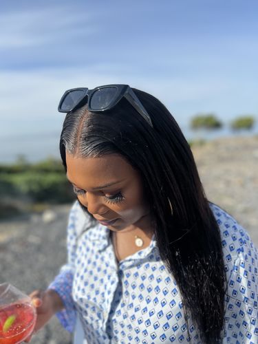 Customer photo review of KOURT - Brazilian 13x4 Lace Front Wig