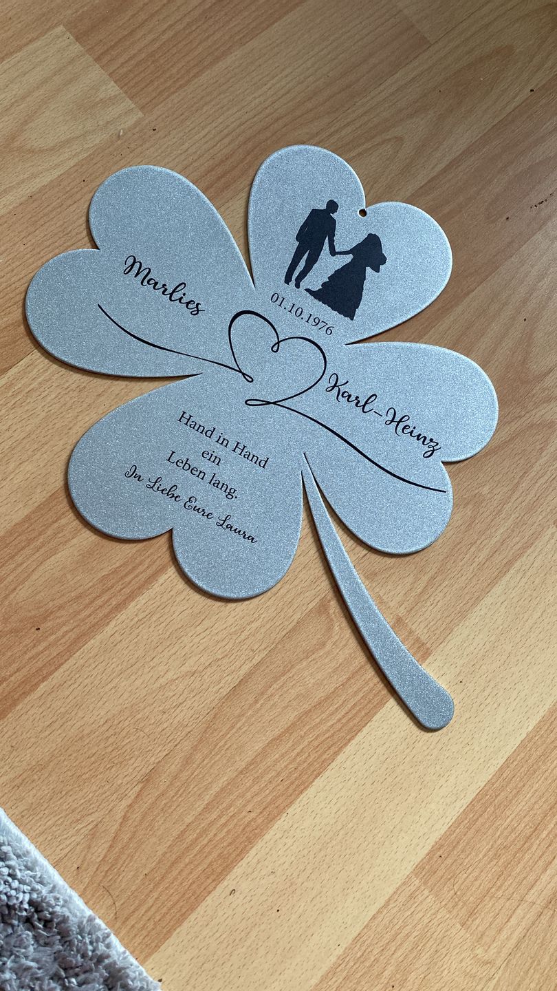 Customer photo review of Ausgefallenes Hochzeitsgeschenk: Glückskleeblatt IV zur Hochzeit - personalisierbar