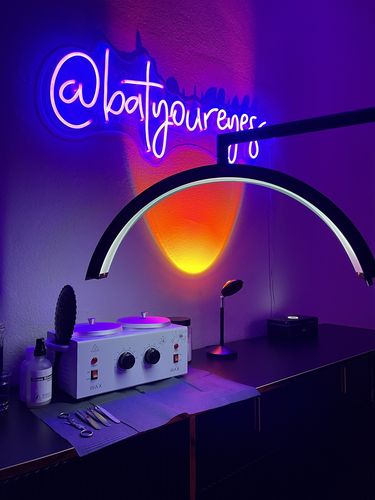 Customer photo review of CosmoGlo Original Light Bundle + Phone Clip