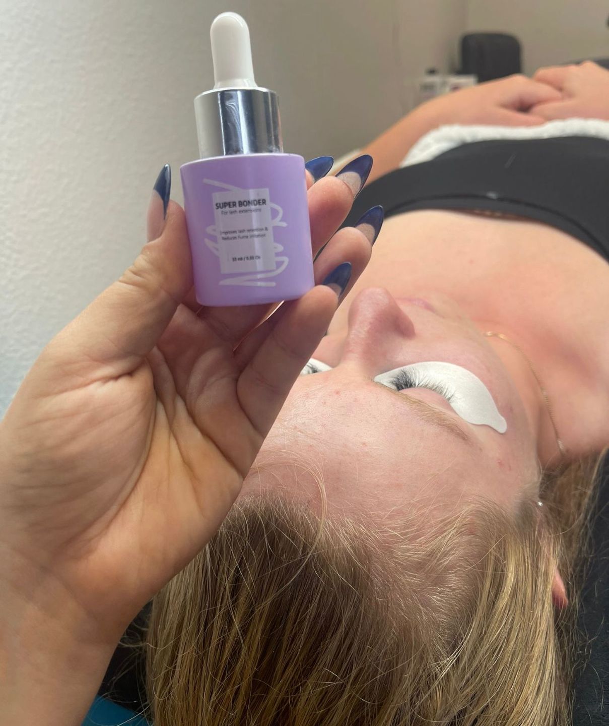 Customer photo review of SUPER BONDER FOR LASH EXTENSIONS