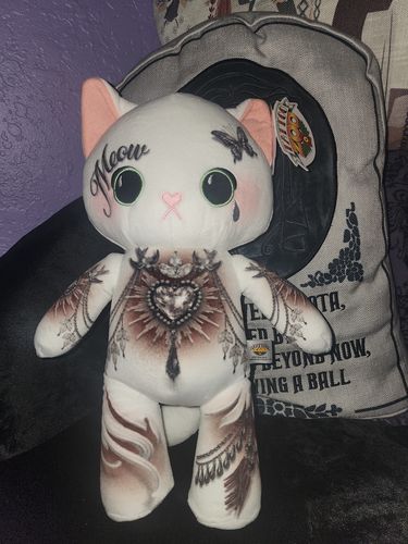 Customer photo review of Ryan Ashley Omnia Plushie