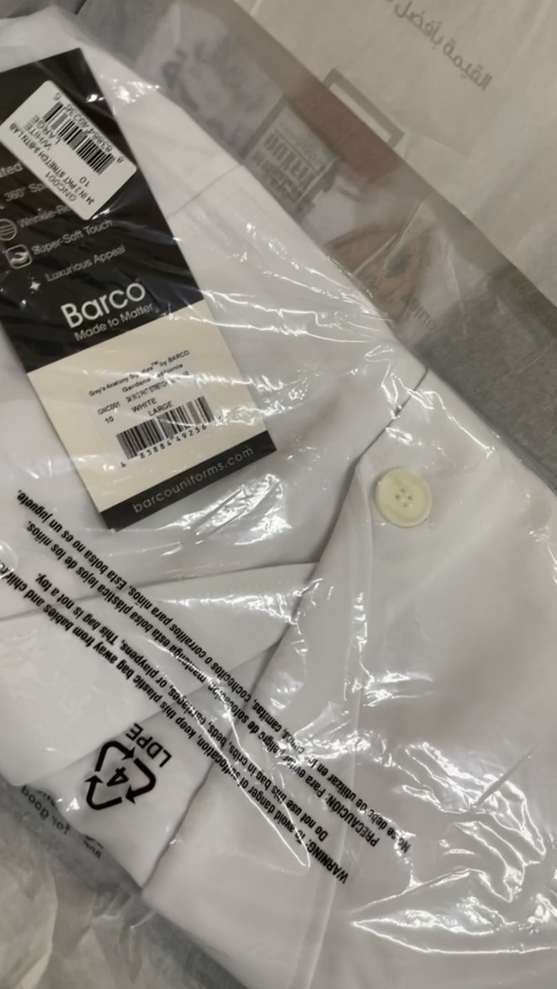 Customer photo review of لابكوت ايڤ سليك جريز اناتومي ~Labcoat Eve Sleek Grey's Anatomy